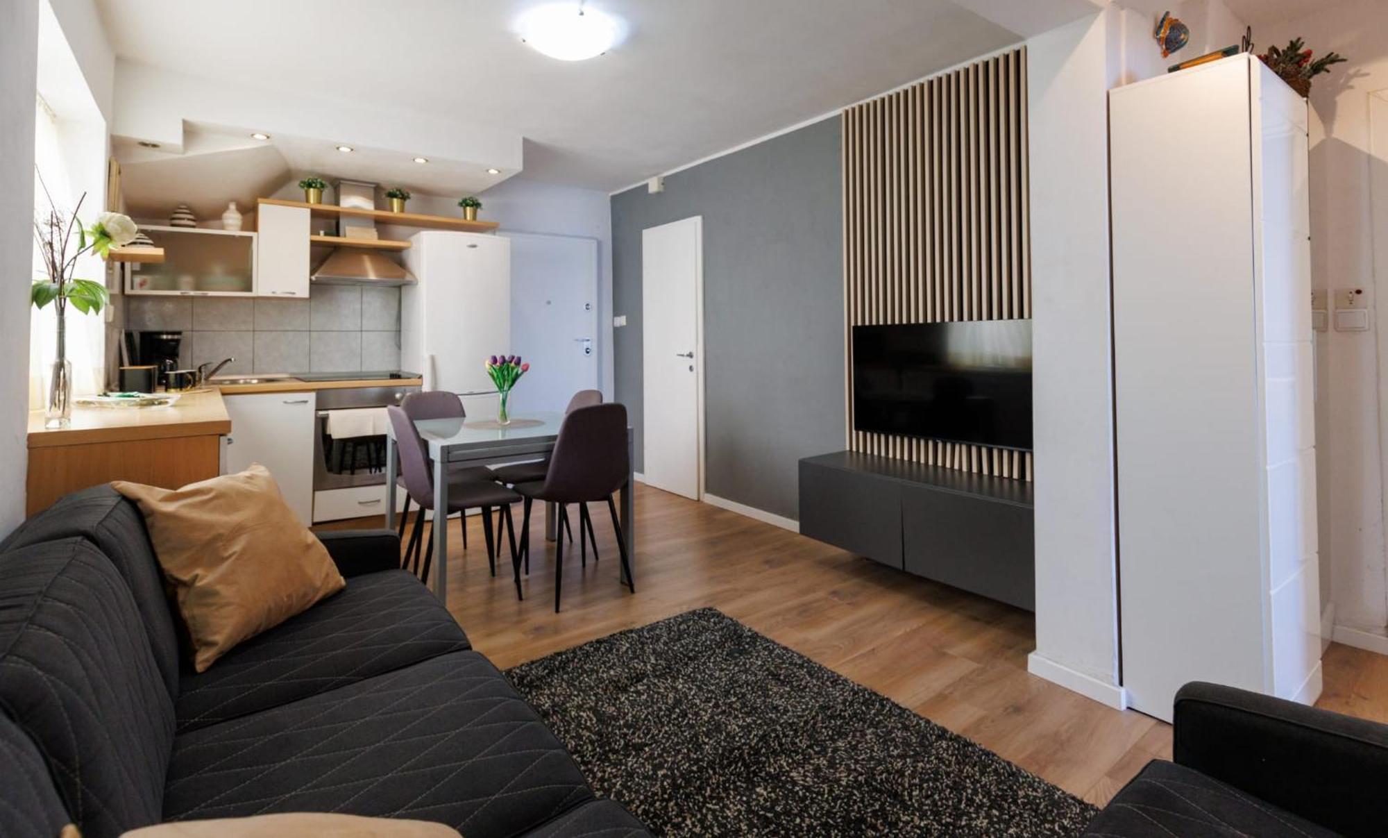 Apartment Banjo Polo Split Luaran gambar